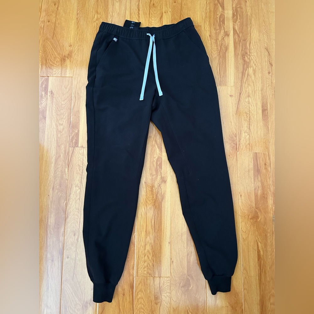 [SOLD] Men's Figs Bottoms